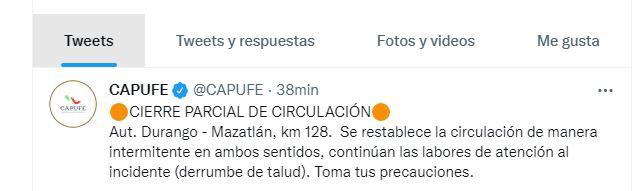 $!Restablecen la circulación de manera intermitente en la autopista Durango-Mazatlán tras derrumbe de tierra