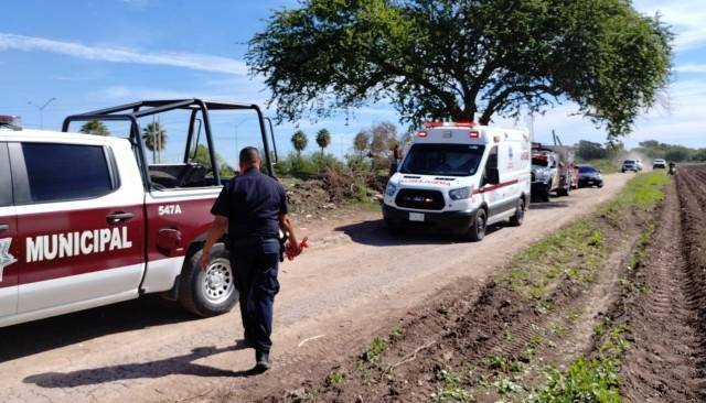 Encuentran el cuerpo de un hombre semienterrado en Los Mochis