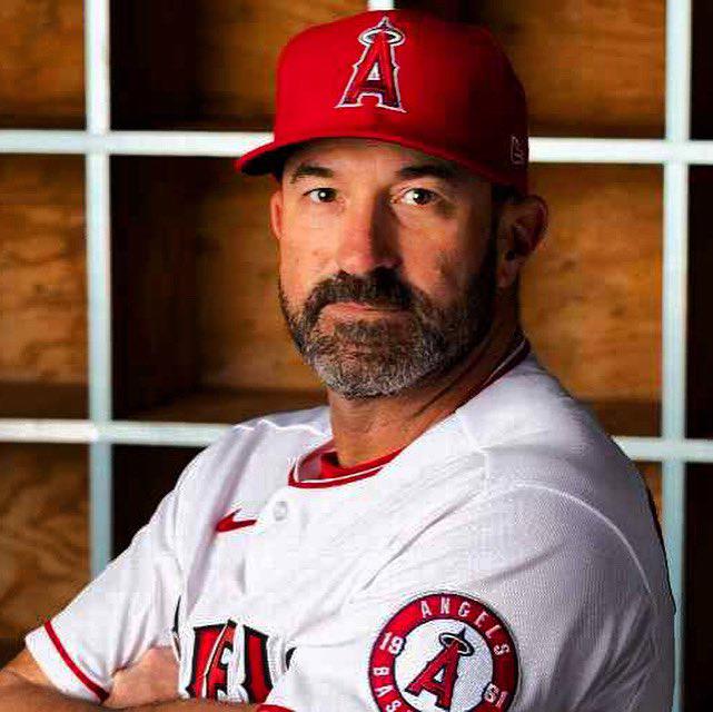 $!Mickey Callaway es colocado en la Lista de Inelegibles