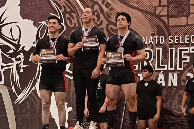 Impone mazatleco, José Luis Hernández, récord nacional en el Campeonato de Powerlifting Mazatlán 2024