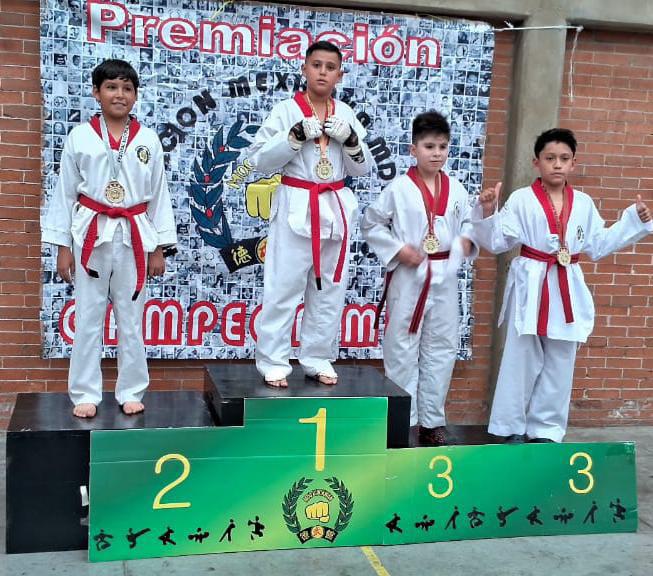 $!Taekwondoínes de Escuinapa conquistan 5 medallas en Festival MDK, en la CDMX