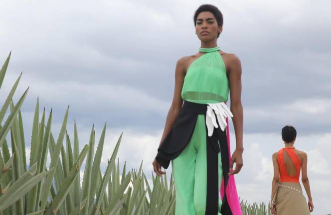 Entre polémicas, termina el Mercedes Benz Fashion Week en Oaxaca