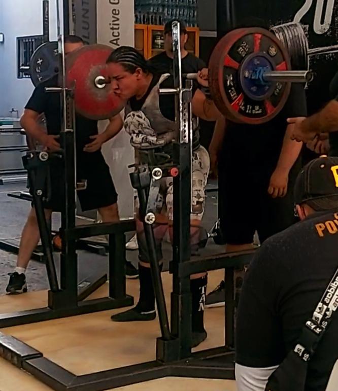 $!Mazatleca Maytia Millán se consagra campeona absoluta de Powerlifting