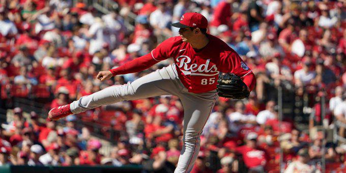 $!Luis Cessa y el bullpen de los Rojos limitan a Cardenales a 2 hits