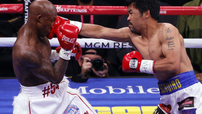 $!Manny Pacquiao cae por decisión unánime ante Yordenis Ugás en su regreso al ring