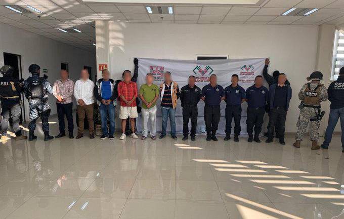 Detienen a 11 policías en Tuxtla Gutiérrez, Chiapas, por presunta desaparición forzada tras operativo