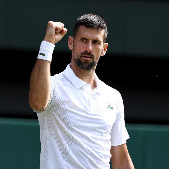 $!Djokovic aprieta los dientes ante Fearnley en Wimbledon