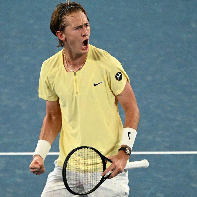 $!Korda sorprende a Medvedev en el Abierto de Australia