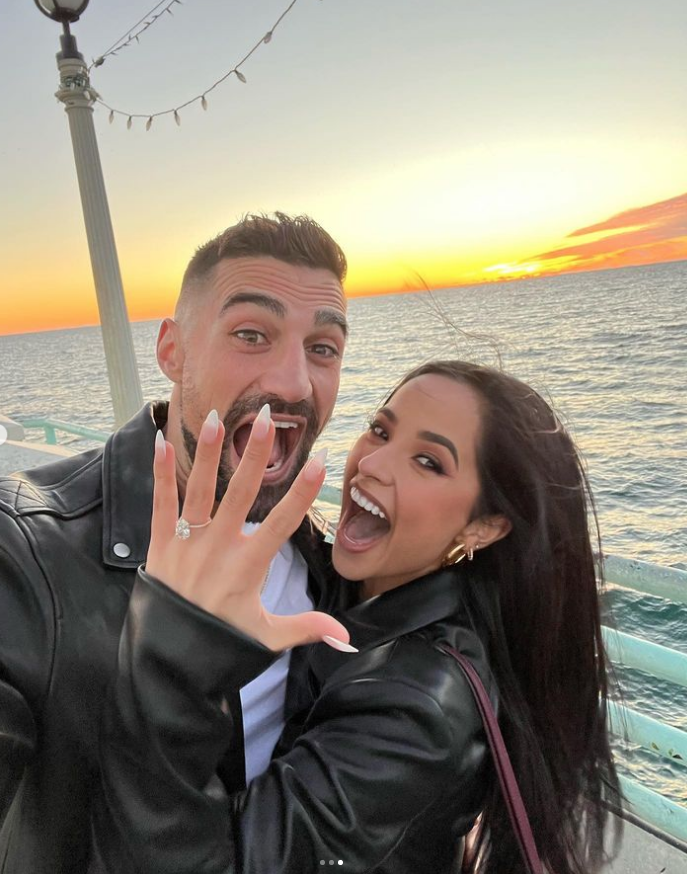 $!Anuncia Becky G su compromiso con su novio Sebastián Lletget