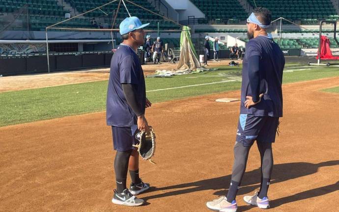 Jesse Castillo ya entrena a la par de sus compañeros en el Kuroda Park.