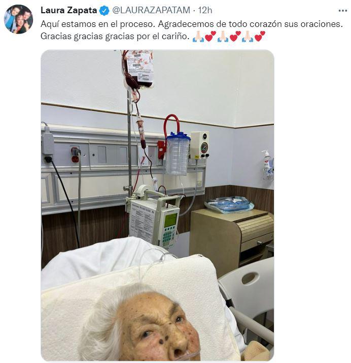 $!Hospitalizan a abuelita de Laura Zapata y Thalía; piden oraciones y donadores de sangre