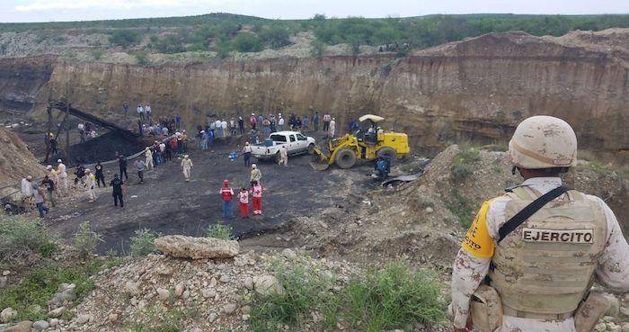 Identifican restos de dos mineros más localizados en la mina El Pinabete en Coahuila