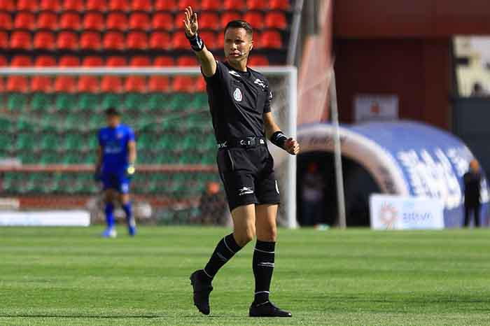 $!Rafael López, satisfecho por dirigir el juego más importante de la Liga de Expansión