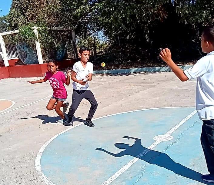 $!Llega el beisbol 5 a la comisaría El Guayabo