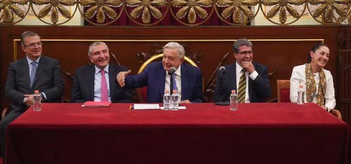 Uno de los encuentros del Presidente Andrés Manuel López Obrador con los aspirantes a sucederlo.