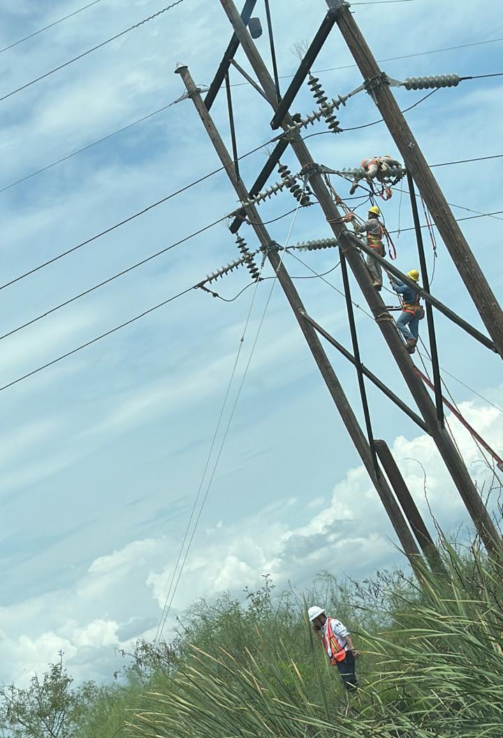 $!La CFE restablece el suministro de electricidad al 100 por ciento tras las lluvias en Sonora y Sinaloa