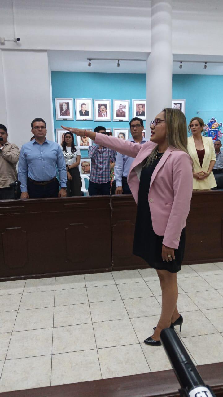 $!Rinde protesta Adda Sarahí Rosas como nueva Secretaria del Ayuntamiento de Mazatlán