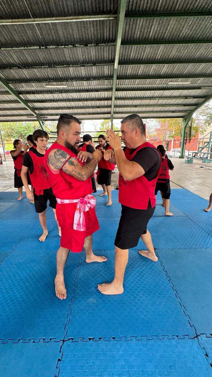 $!Imparte Juan Carlos Reyes Seminario de Muay Thai en la Academia Angalf Kickboxing Mazatlán