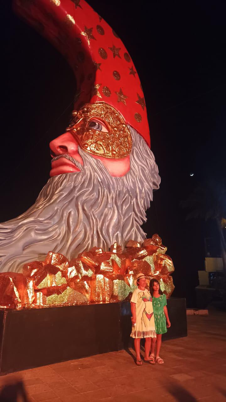 $!Diseñan uno de los monigotes más altos en la historia del Carnaval de Mazatlán