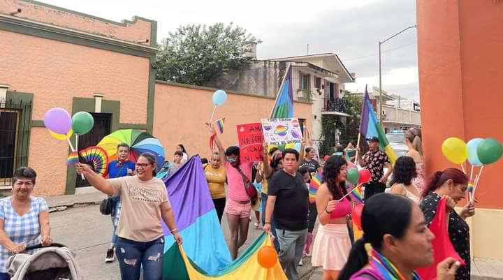 $!Con marcha y coronación, en Rosario celebran el día del Orgullo