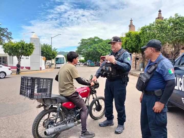 $!Seguridad Pública retoma programa ‘Salva tu vida’ para promover el uso del casco en Rosario