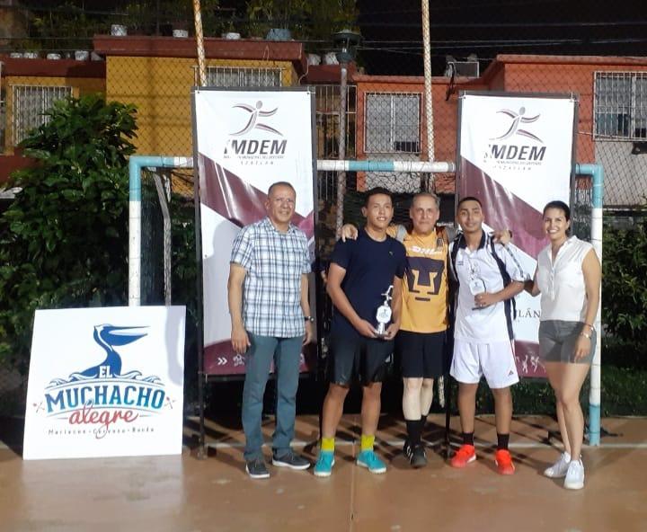 $!Reconocen a los mejores del Torneo de Futbol Sala Jabalíes