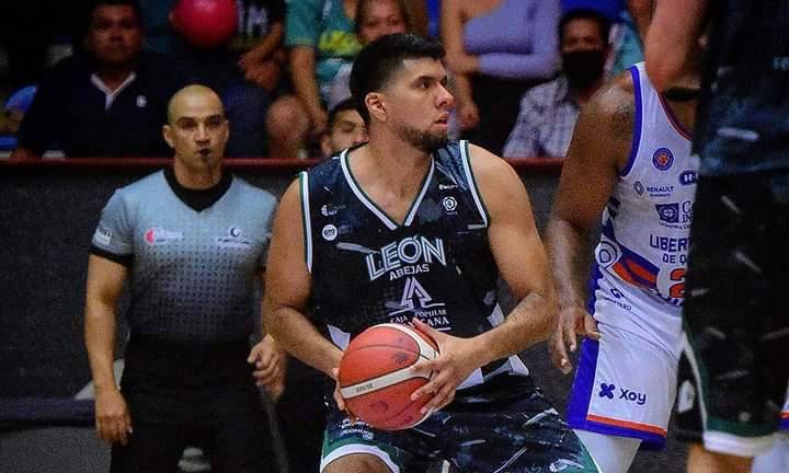 Mazatleco Miguel Martínez volverá a jugar Liga de Básquetbol Estatal de  Chihuahua