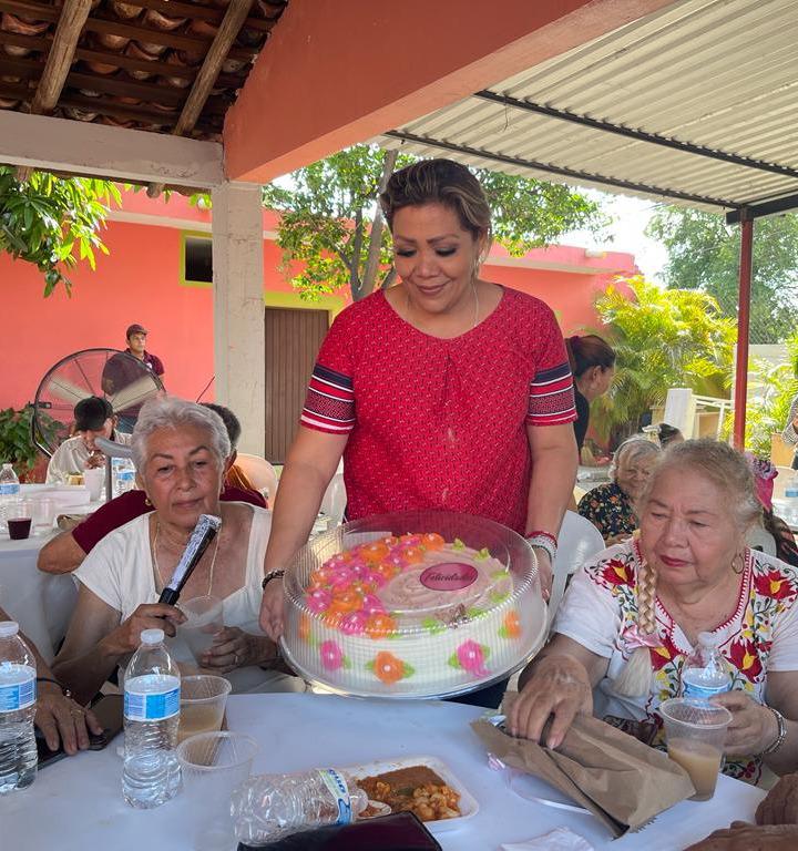 $!Celebra DIF a los adultos mayores de Rosario