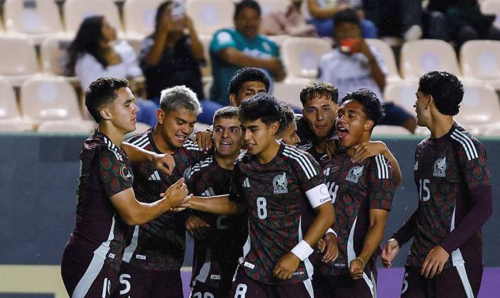 México vence en la semifinal 2-0 a Cuba.