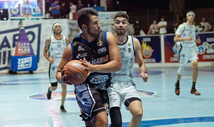 Sucumbe Piratas Basketball en disputado partido en Cabo San Lucas