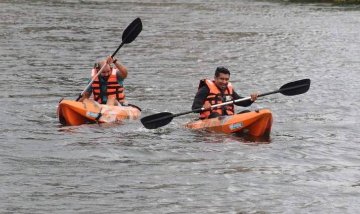 Los competidores de kayak desafiarán el mar.