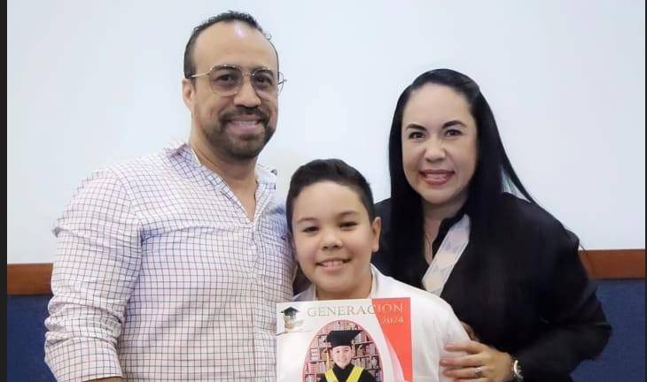 Con divertida piscinada celebra Gael Gaxiola Valdez su graduación