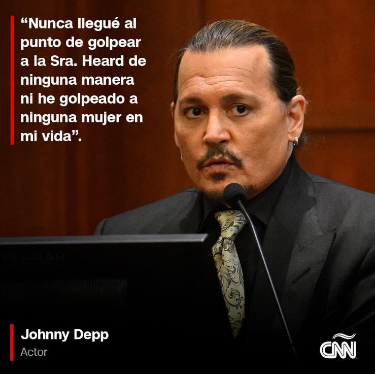 $!En el estrado Johnny Depp dijo que Amber Heard lo degradaba en todo momento