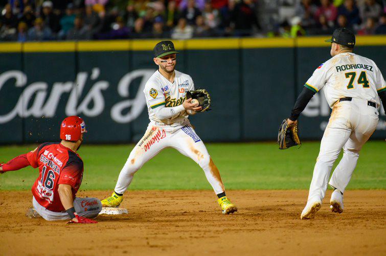 $!Nick Struck luce y Cañeros de Los Mochis se pone a medio camino de las semifinales