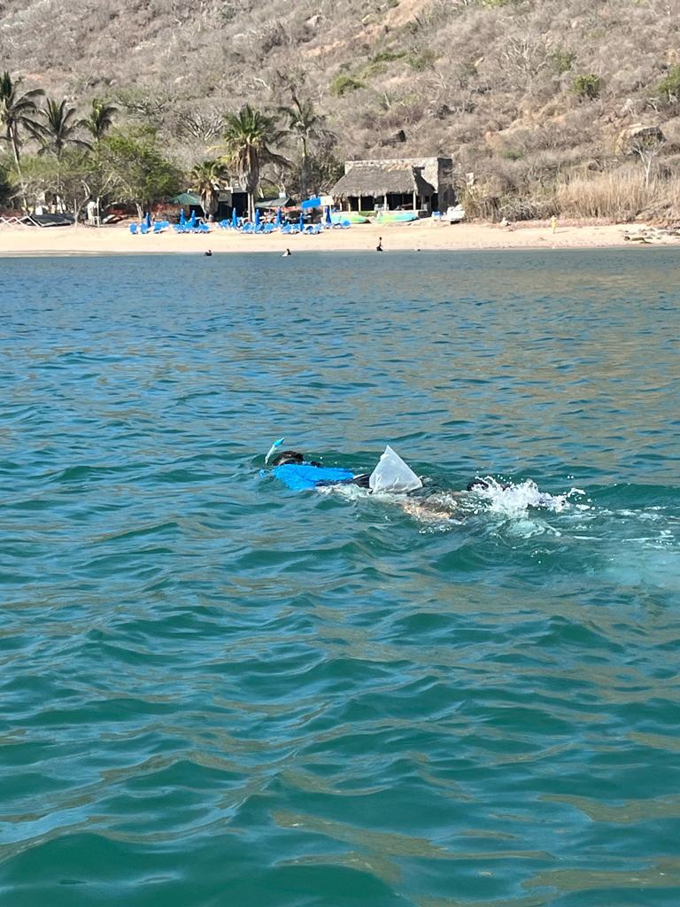 $!Realizan limpieza submarina en las aguas frente a Isla Venados