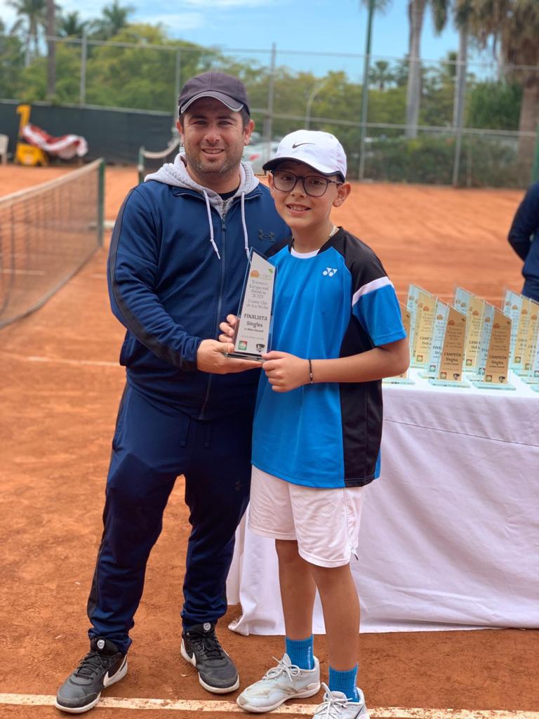 $!Suben mazatlecos al podio en el Regional de tenis, jugado en Los Mochis