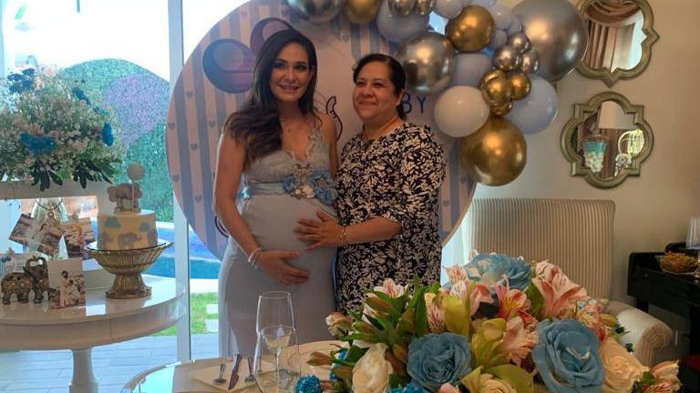 Jennifer Ulloa de Pérez se renueva como mamá