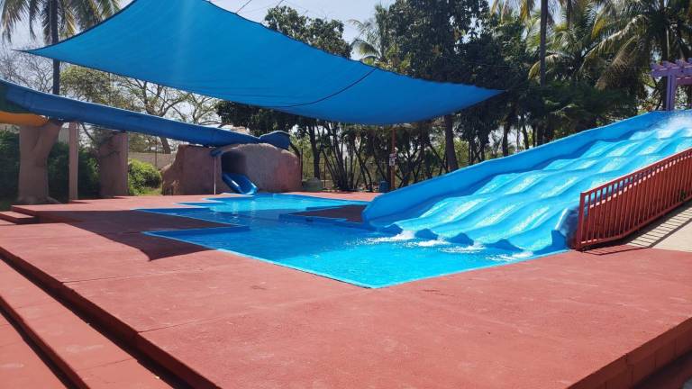 Tras caída de niño a alberca, dirección del Parque Culiacán 87 pide a padres cuidar a sus hijos