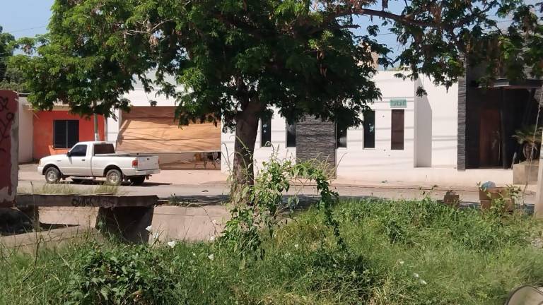 Reportan privación de la libertad de dos personas que instalaban un portón en la 21 de Marzo, en Culiacán