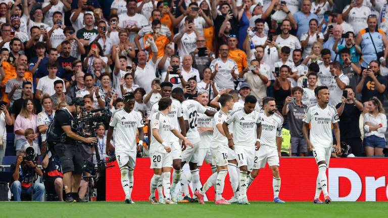 Real Madrid vence al Valladolid en regreso triunfal al Bernabéu