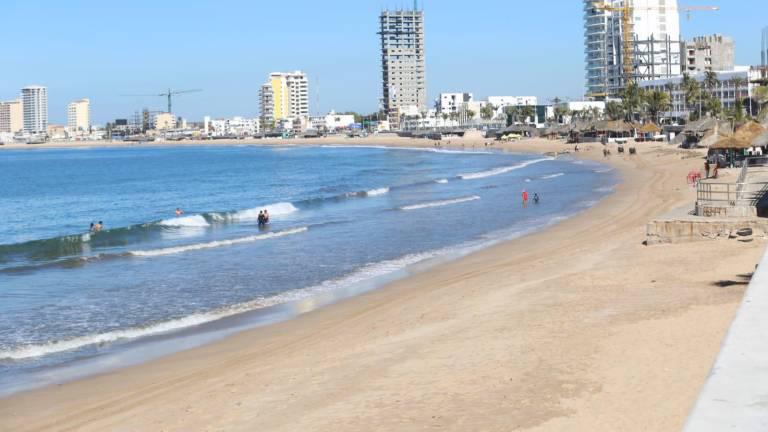 Buscará Gobierno de Mazatlán concesión de 10 accesos a playas para garantizar el paso libre cada 500 metros