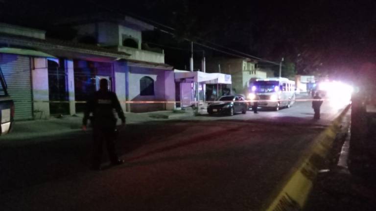 Asesinan a balazos a camionero en el bulevar Las Torres, en Culiacán