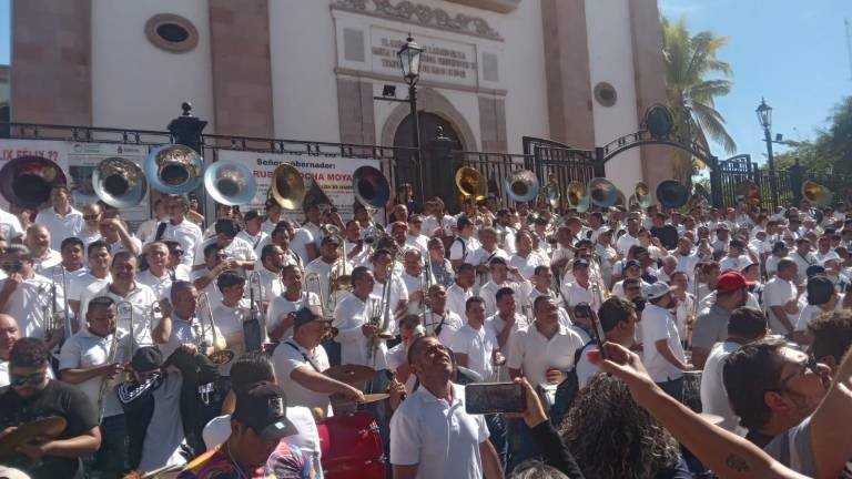 Con música, lanzan sinaloenses un mensaje a construir la paz