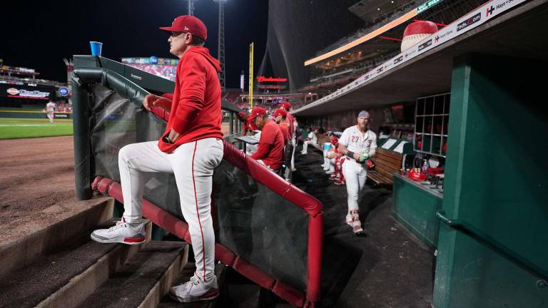 David Bell ya no es más el mánager de los Rojos de Cincinnati.