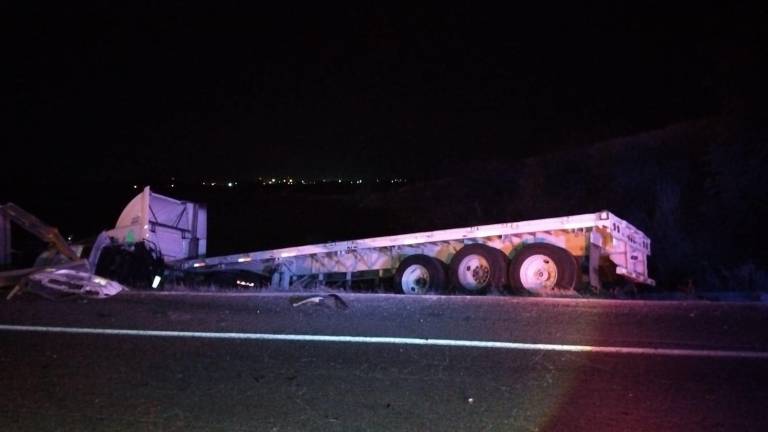 El accidente se registró por la carretera que conduce de San Pedro a Mazatlán.