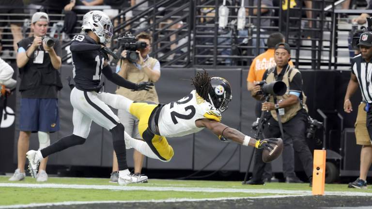 Najee Harris y Steelers se apoyan en su furia para una victoria sobre los Raiders