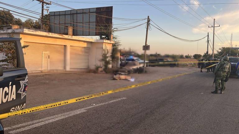 Hallan un cuerpo envuelto en cobijas por el Ejido Canán, al sur de Culiacán