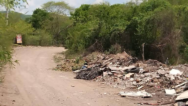 Un hombre sin vida, con una bolsa en la cabeza, fue encontrado en Culiacán.