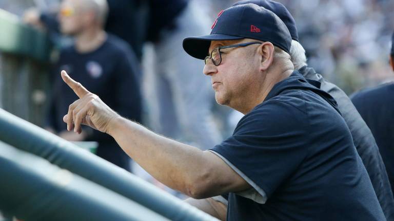 Rojos contratan a Terry Francona como su nuevo capataz