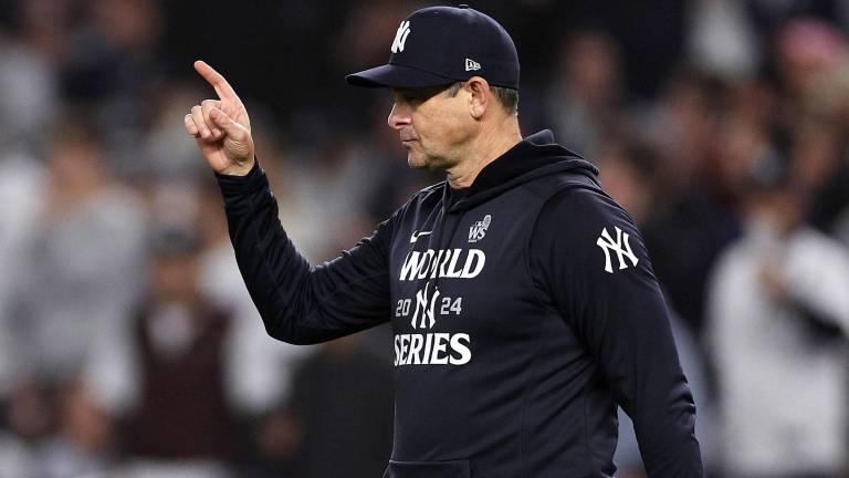 Los Yanquis ejercen la opción de Aaron Boone para el 2025